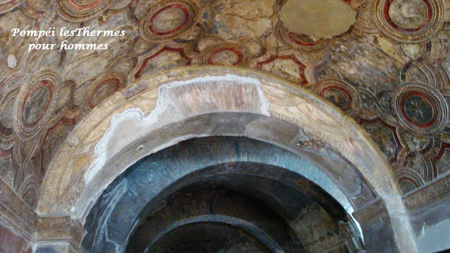 19 Pompéi thermes hommes murs décorés